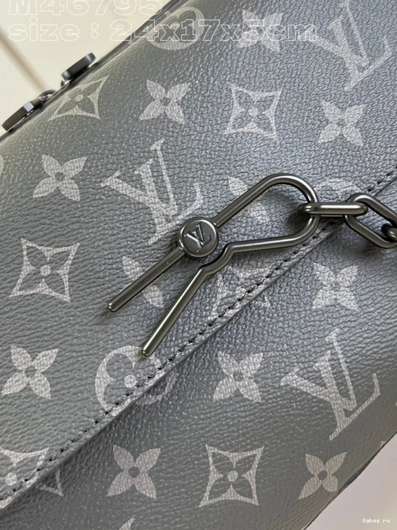 Steamer LOUIS Messenger VUITTON 0730
